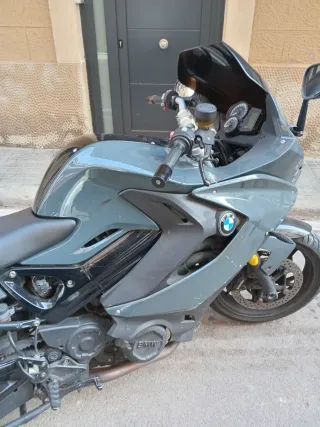 BMW F800 GT Sportbike