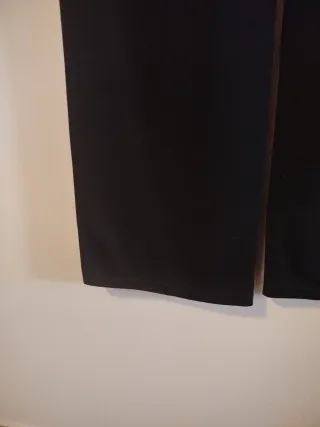 Pantalón cargo negro