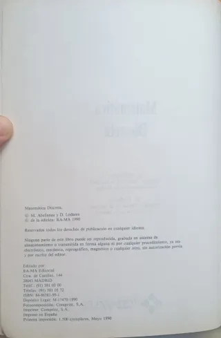 Matemática Discreta: Grupos y Máquinas Finitas