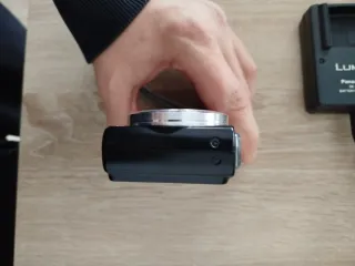 Cámara Panasonic Lumix DMC-TZ7 12x Zoom HD