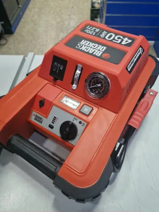 Arrancador Batería Black & Decker con Compresor