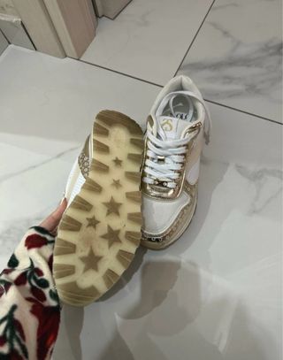 Scarpe donna Soprani oro e bianche