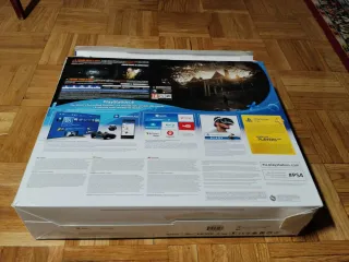 Consola PS4 Slim Negra 1 TB con Caja y Cables