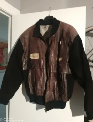 2 chaquetas de caballero marrón y una de mujer neg