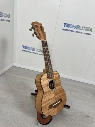 Ukelele soprano Kmise