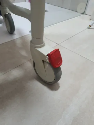 Silla de Ruedas para Ducha Rebotec Bonn 5''