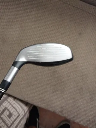 Palo de golf TaylorMade Rescue 21°