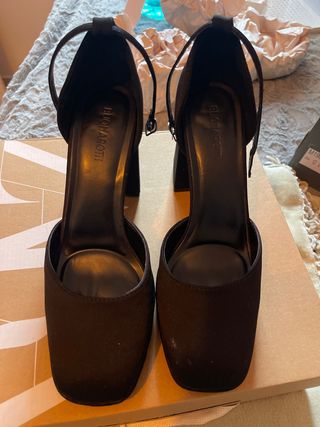 Tacones negros BUONAROTTI