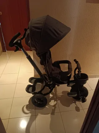 Triciclo evolutivo Kinderkraft Aveo Gris