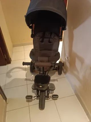 Triciclo evolutivo Kinderkraft Aveo Gris
