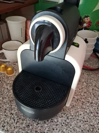 Macchina Caffè Nespresso De'Longhi