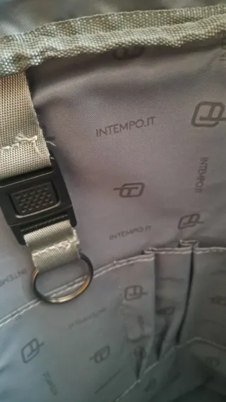 Mochila Intempo gris