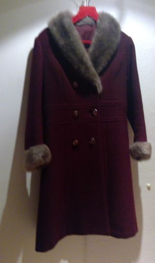 Abrigo lana vintage morado