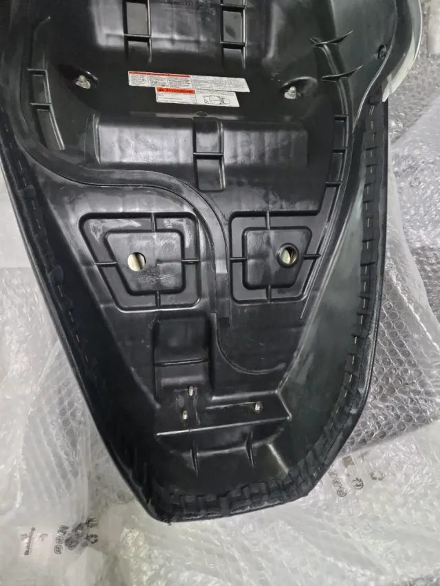 Asiento Suzuki Burgman 125cc Carburación