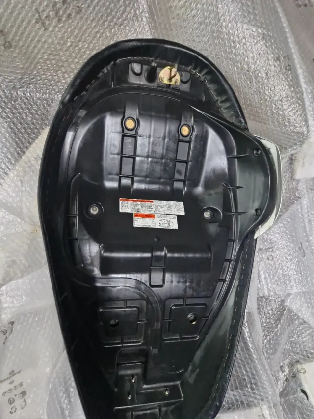 Asiento Suzuki Burgman 125cc Carburación