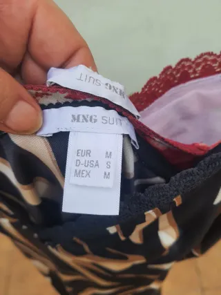 21.-   2 Camisetas Mango Tirantes Estampadas.