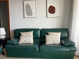 Sofá de 3 plazas en piel verde Martínez Medina