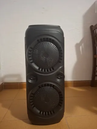 Altavoz Portátil Sing-e con Micrófono