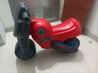 Moto Feder Correpasillos Roja