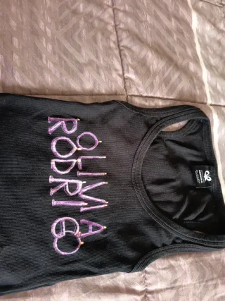 Camiseta Bershka Olivia Rodrigo Morada