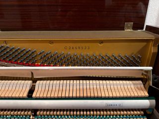 Piano de pared Yamaha