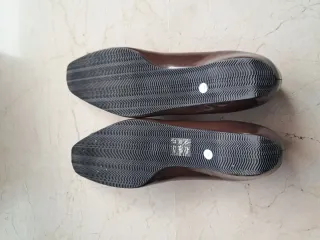 Zapatos de vestir marrones para mujer