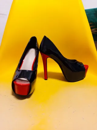 Zapatos tacón N°35 NUEVOS. OFERTAAAAAA