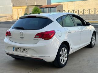 Opel Astra 2015