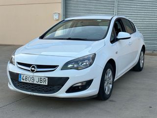 Opel Astra 2015
