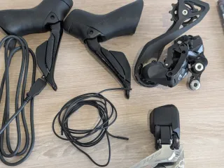 Grupo Shimano 105 Di2 12v