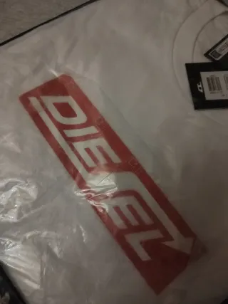 Camiseta Diesel Blanca Logo Rojo