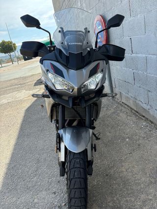 Kawasaki Versys 2022 Gris