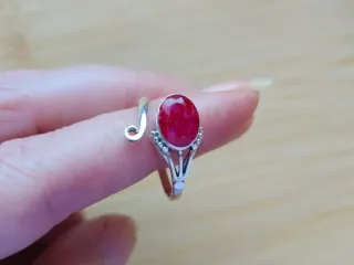 Anillo Plata 925 y Rubí Ajustable