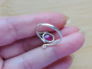 Anillo Plata 925 y Rubí Ajustable