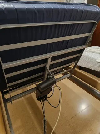 Cama ortopédica con colchón