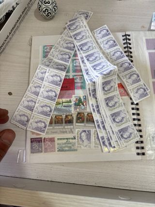 Album di francobolli e raccoglitori