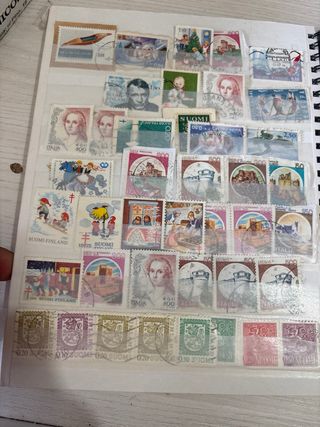 Album di francobolli e raccoglitori