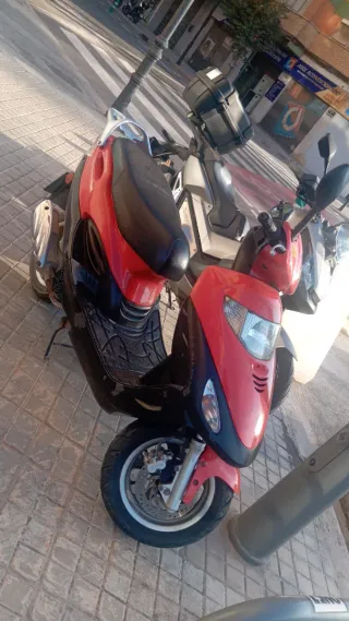 Kymco 125cc Scooter 2007 ITV Septiembre