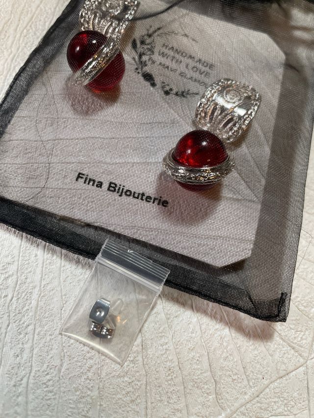 Pendientes con grandes gemas rojas Turkos