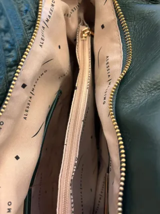 Borsa nuova con cartellino colore verdone