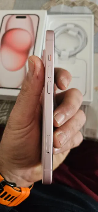 iPhone 15 Rosa 128GB - 86% Batería