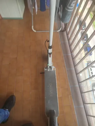 Patinete Denver blanco, funciona