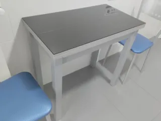 Mesa de cocina abatible.