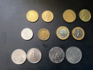 Lote 33 monedas Francia, Italia y Portugal