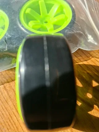 4 Ruedas para Drifting Color Verde Neón