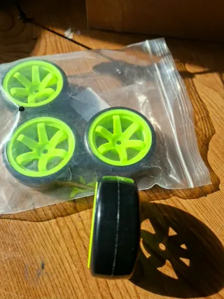 4 Ruedas para Drifting Color Verde Neón