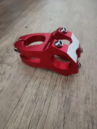 Potencia manillar aluminio roja