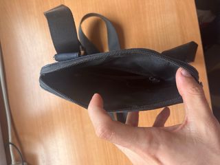 Bolso bandolera Guess negro