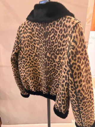 Giacca corta animalier taglia M