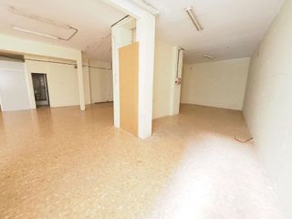 Local comercial en venta en Gavarra en Cornellà de Llobregat